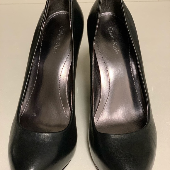 Calvin Klein Elita mini platform pumps - Picture 3 of 5